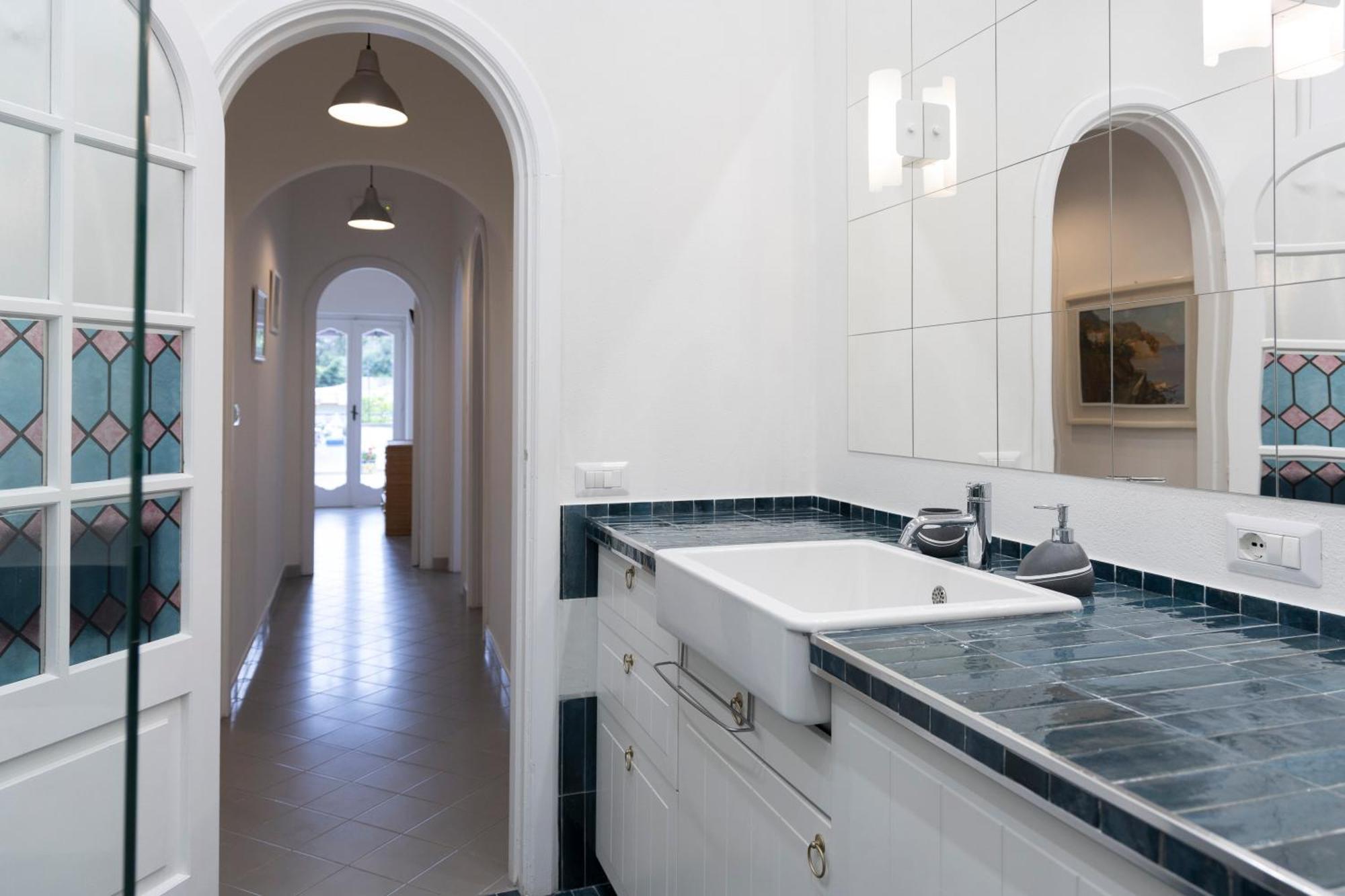Casa Flavia Positano Center - 5 Minutes To Beach And 4 Air Conditioning 外观 照片